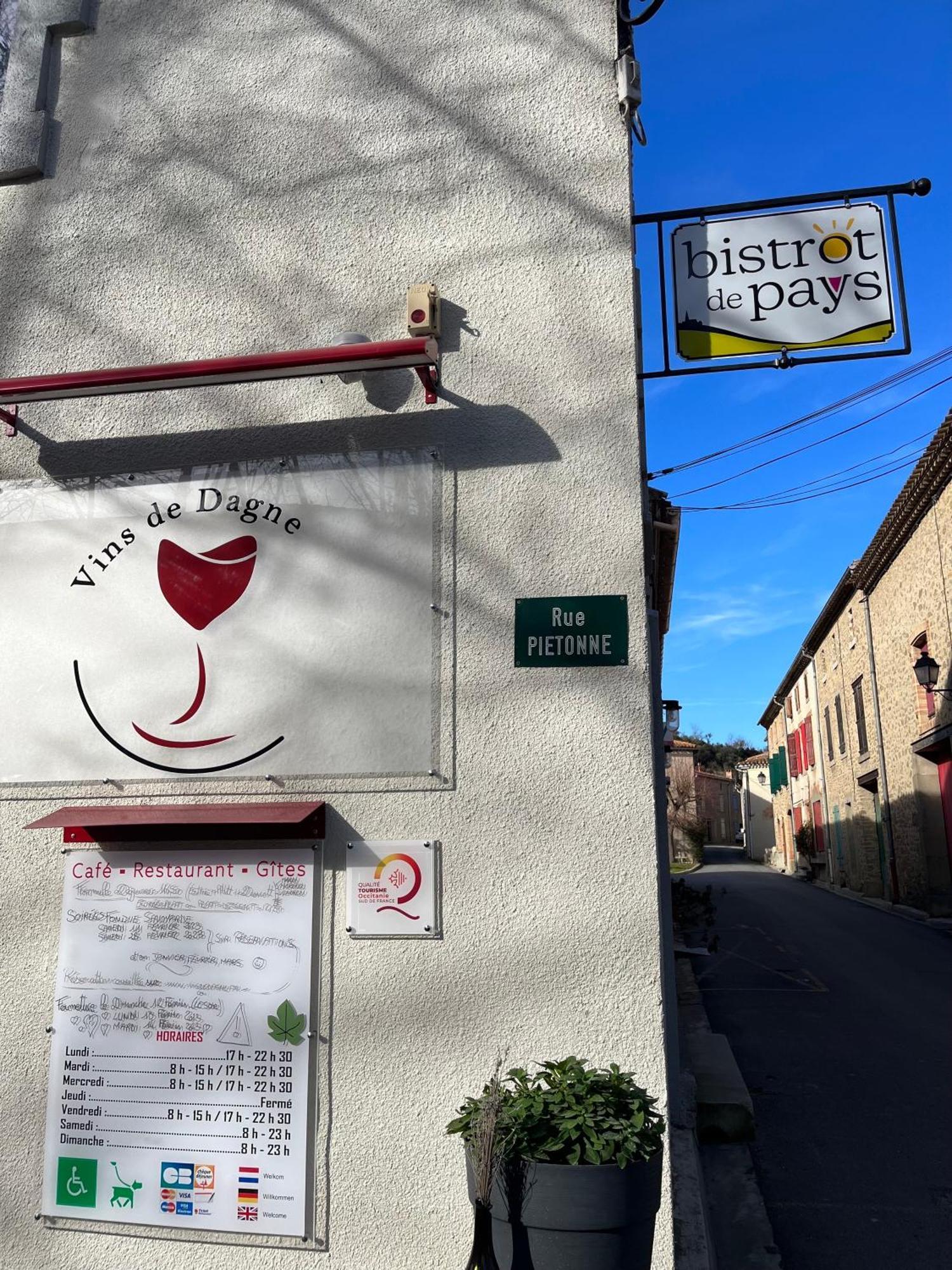Vins De Dagne Hotel Montlaur  Exterior photo